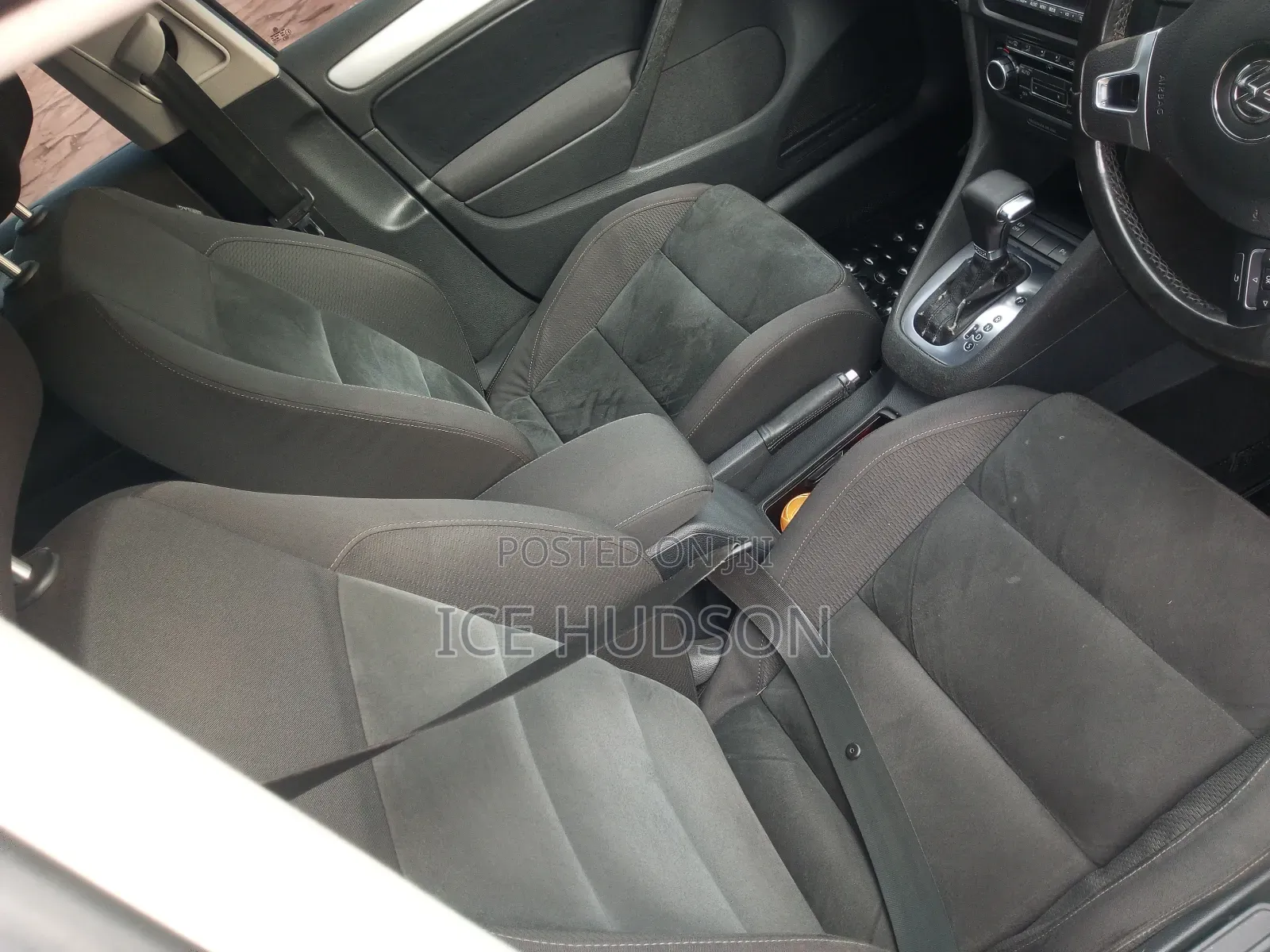 Volkswagen Golf 2010 Blue