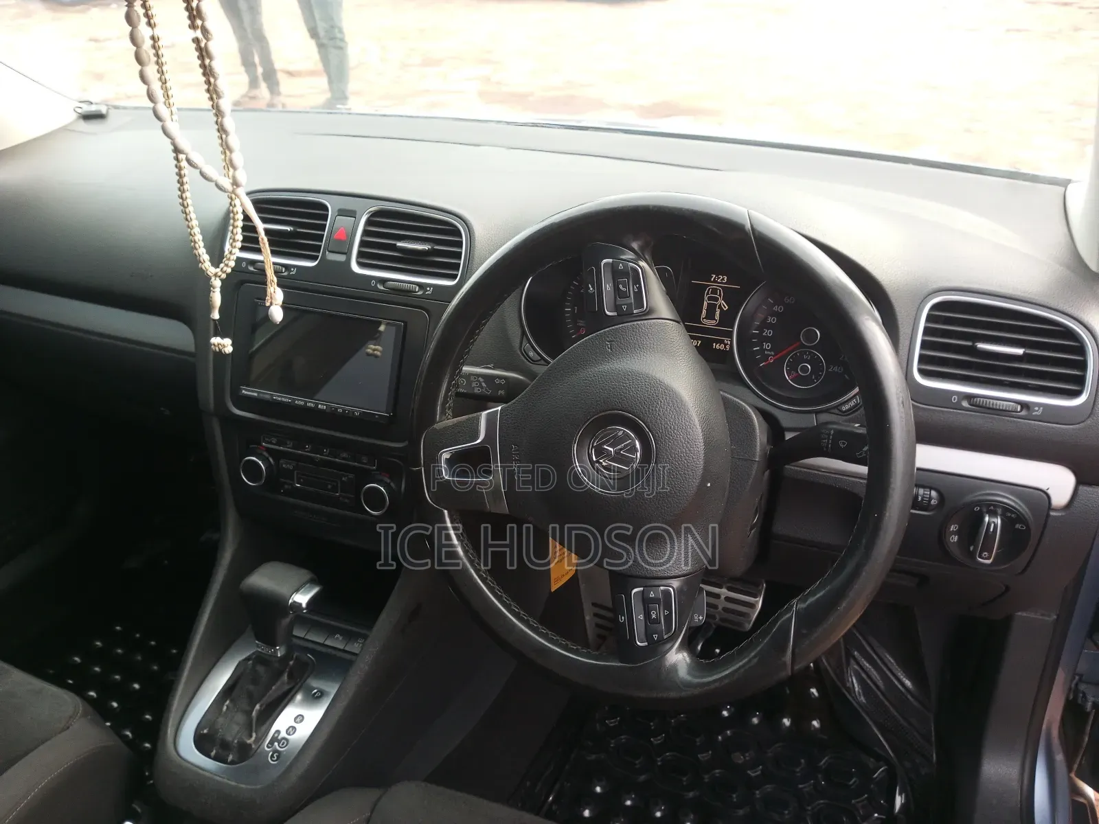 Volkswagen Golf 2010 Blue