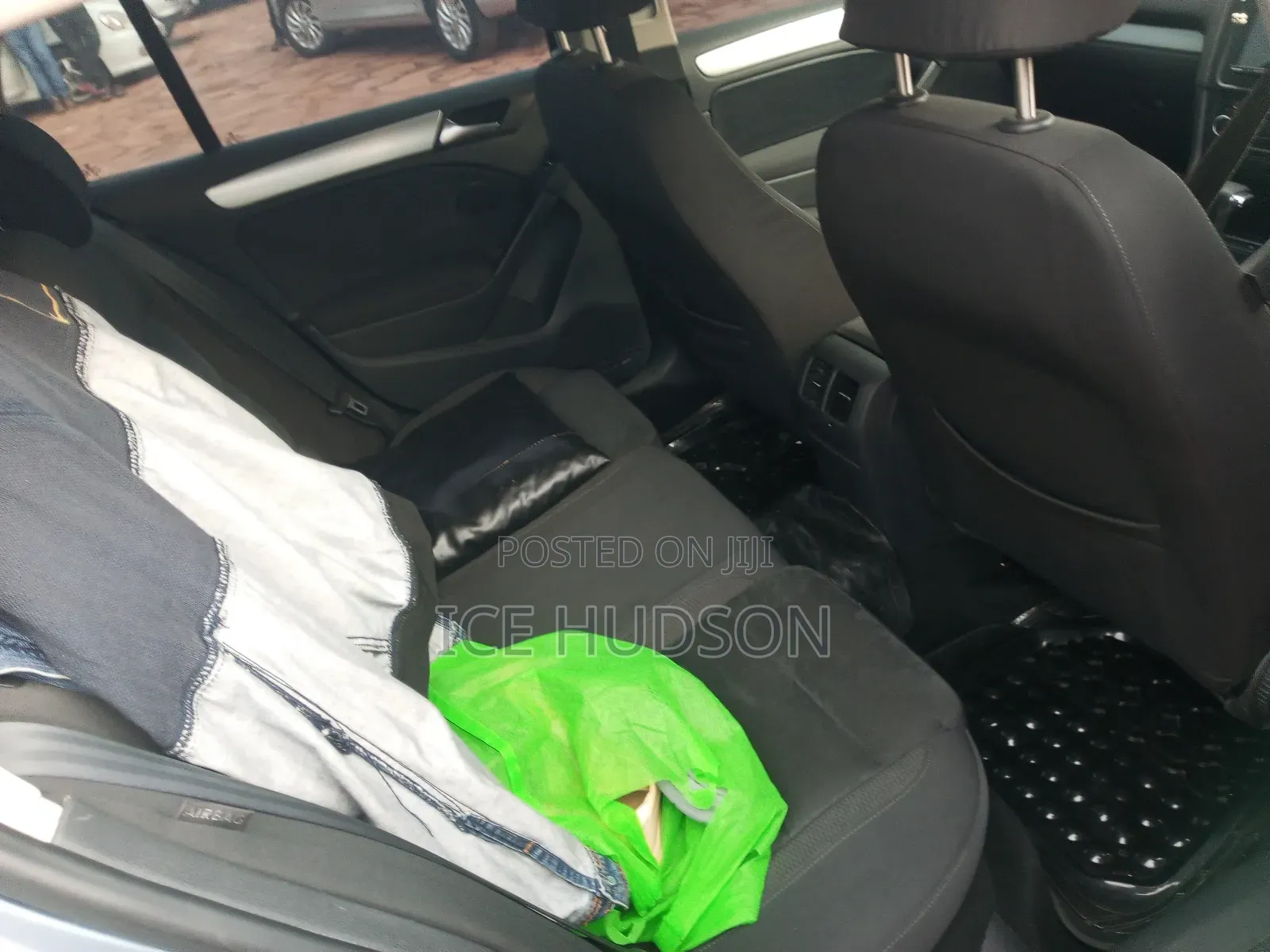 Volkswagen Golf 2010 Blue