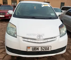 Toyota Passo Sette 2009 White
