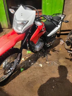 Honda XL 125 2009 Red