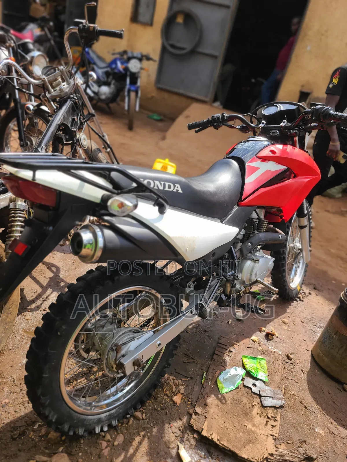 Honda XL 125 2009 Red