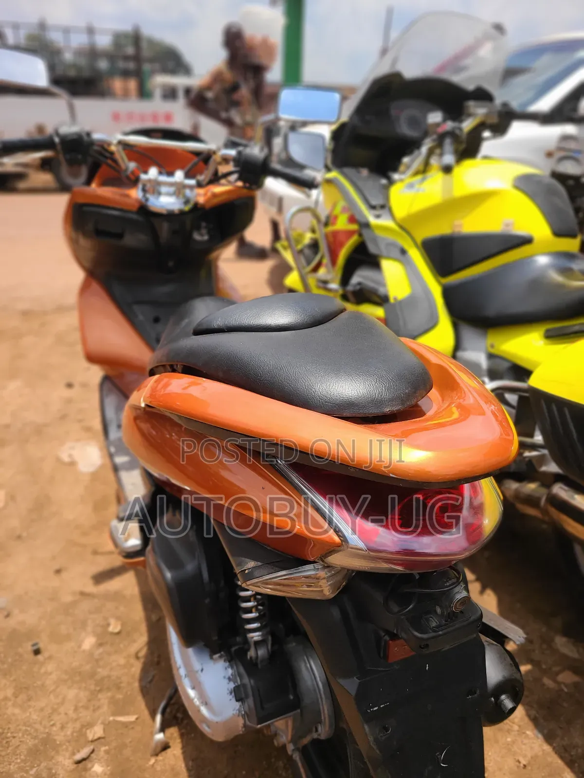 Honda 2015 Orange