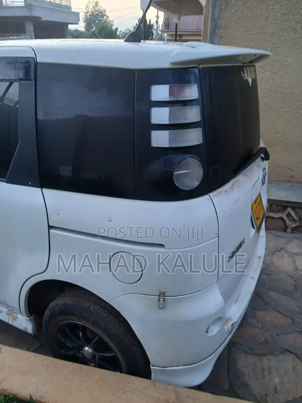 Toyota Sienta 2007 White