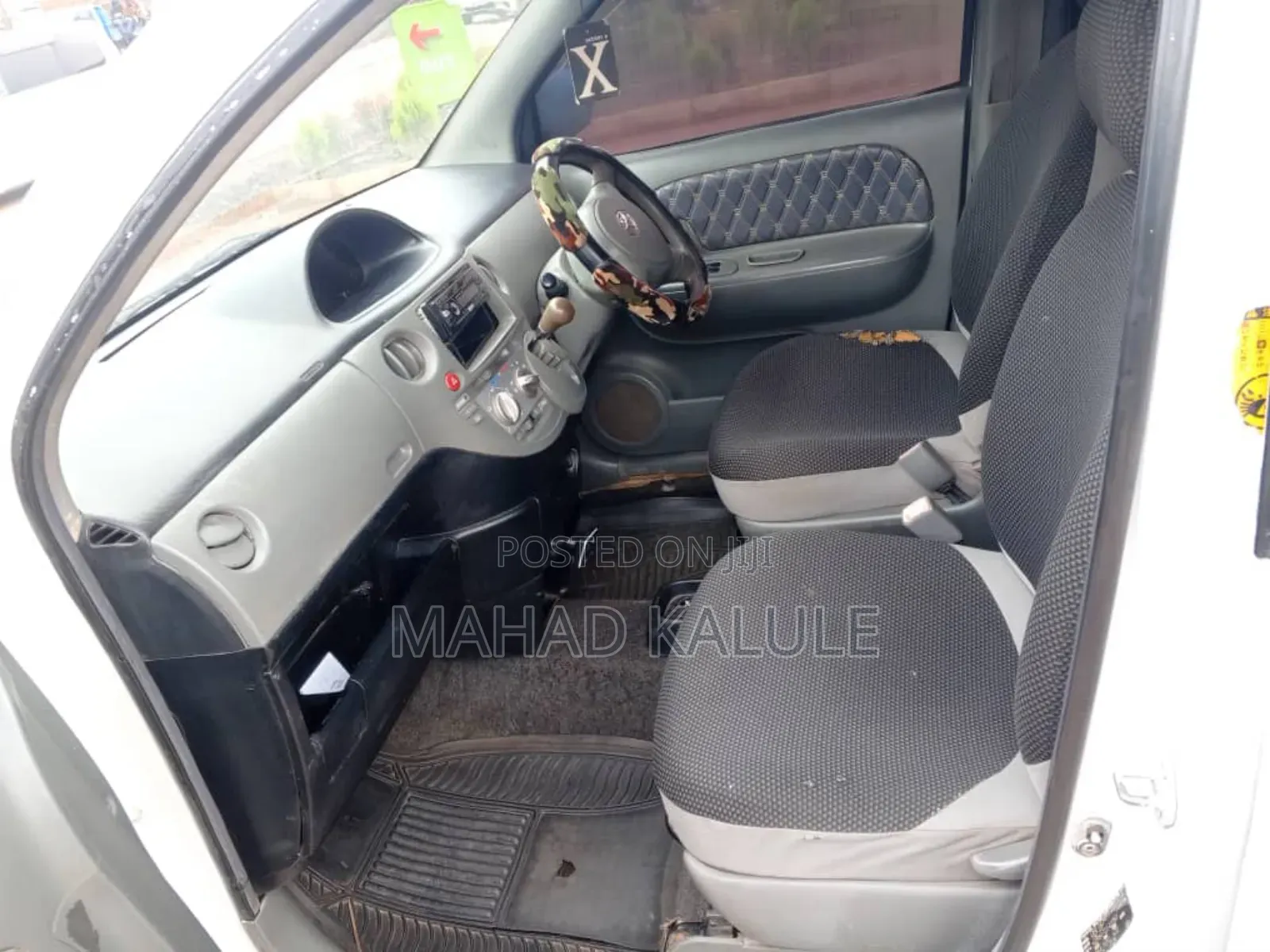 Toyota Sienta 2007 White