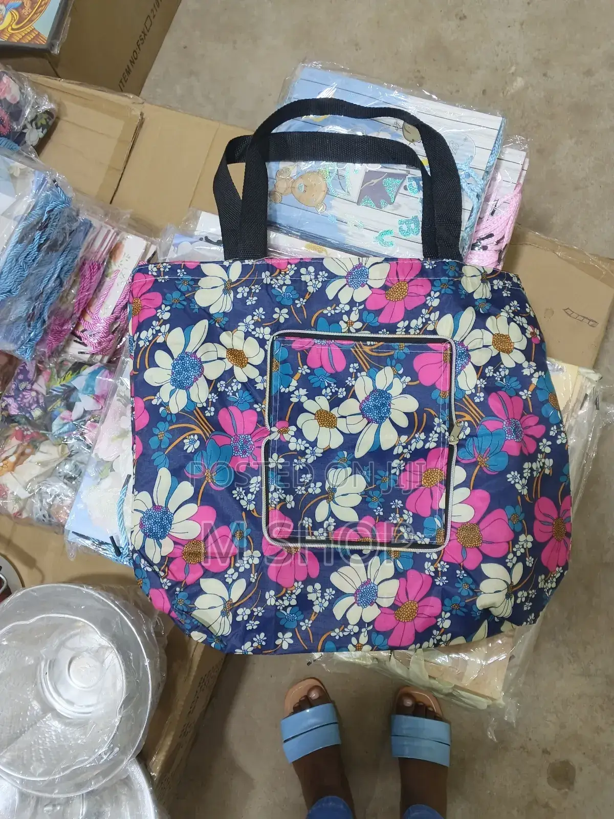 Tote Bag in Different Colors