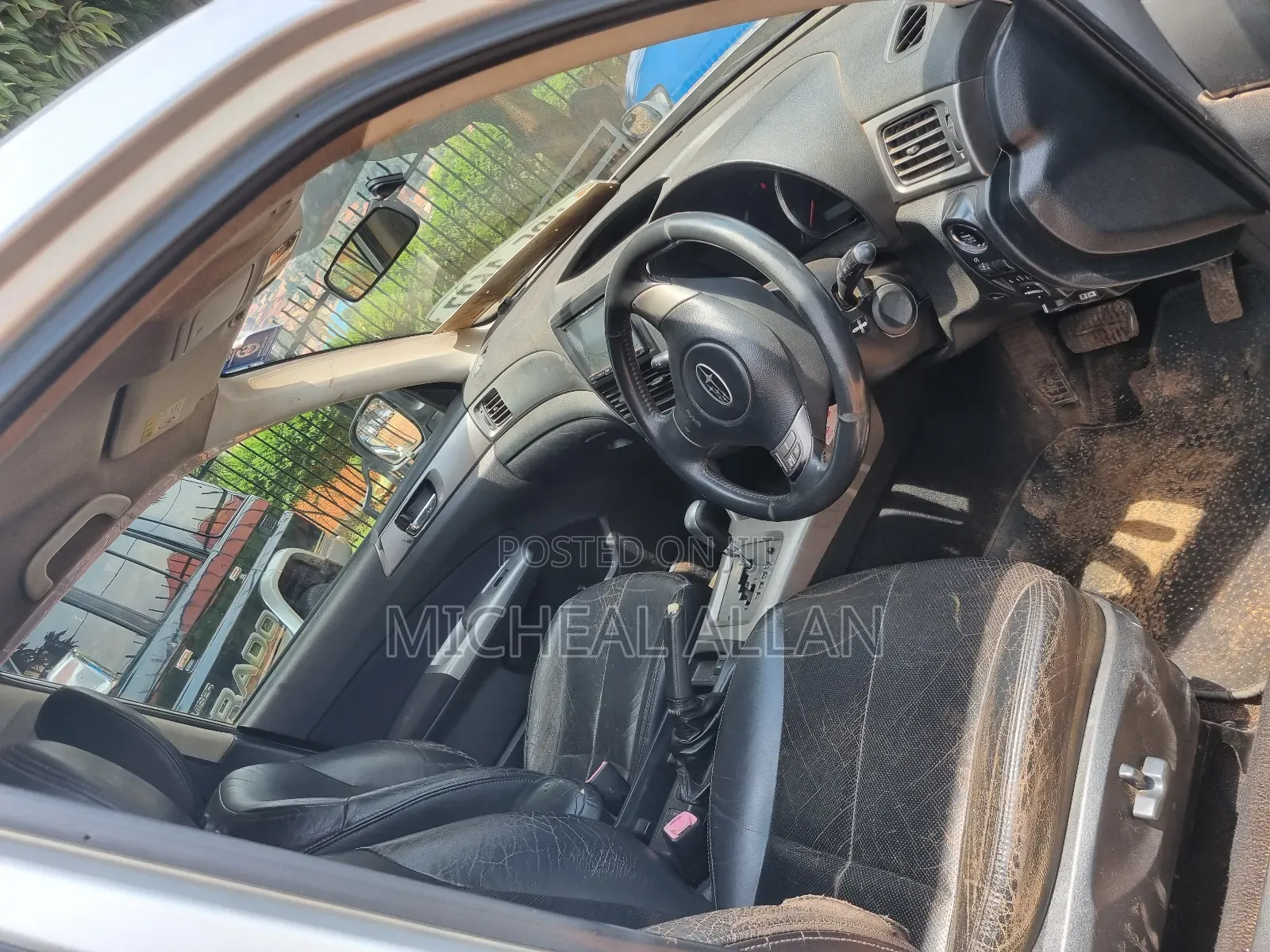 Subaru Legacy 2010 Silver