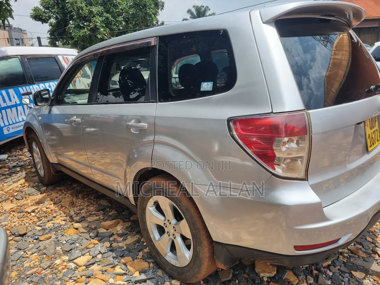Subaru Legacy 2010 Silver