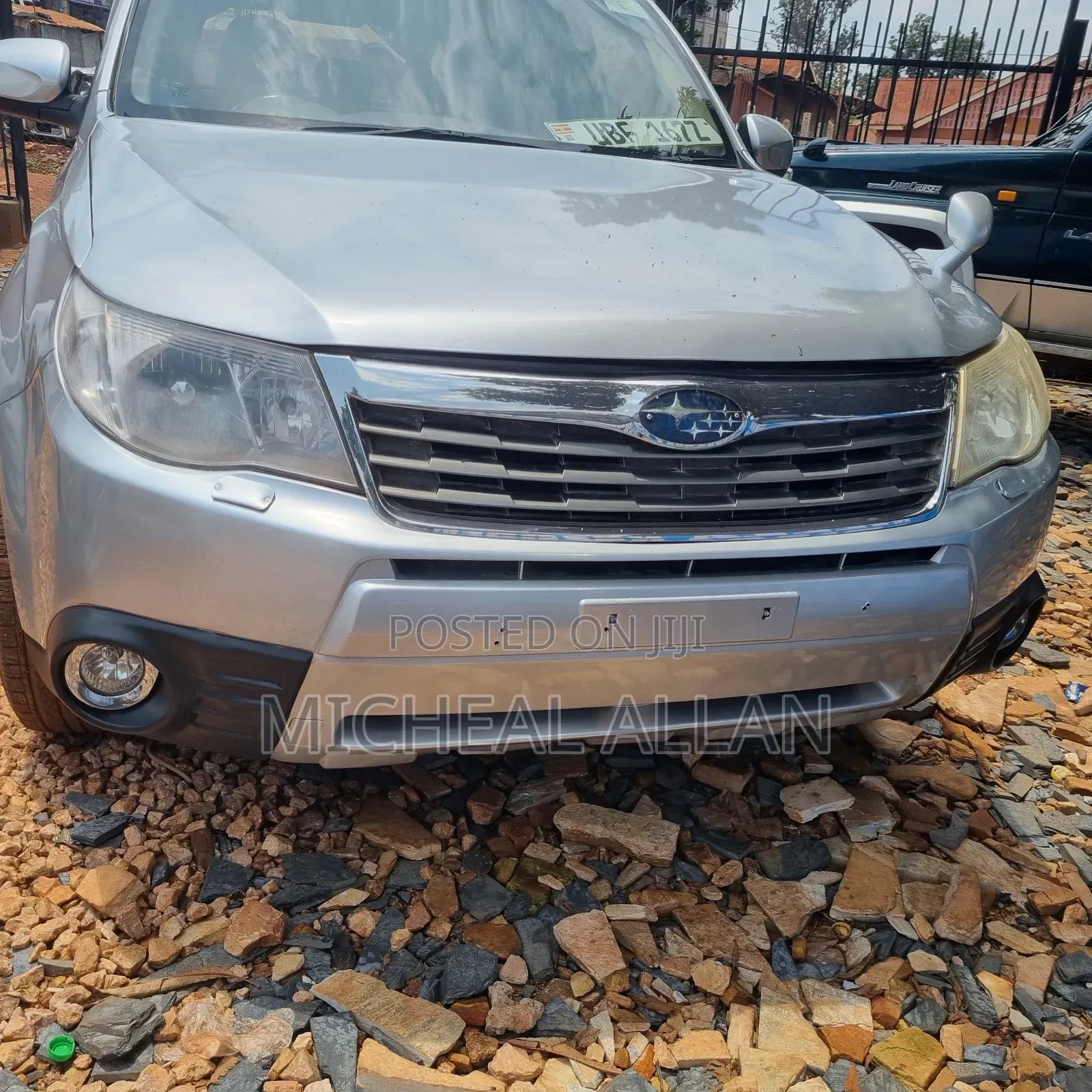 Subaru Legacy 2010 Silver