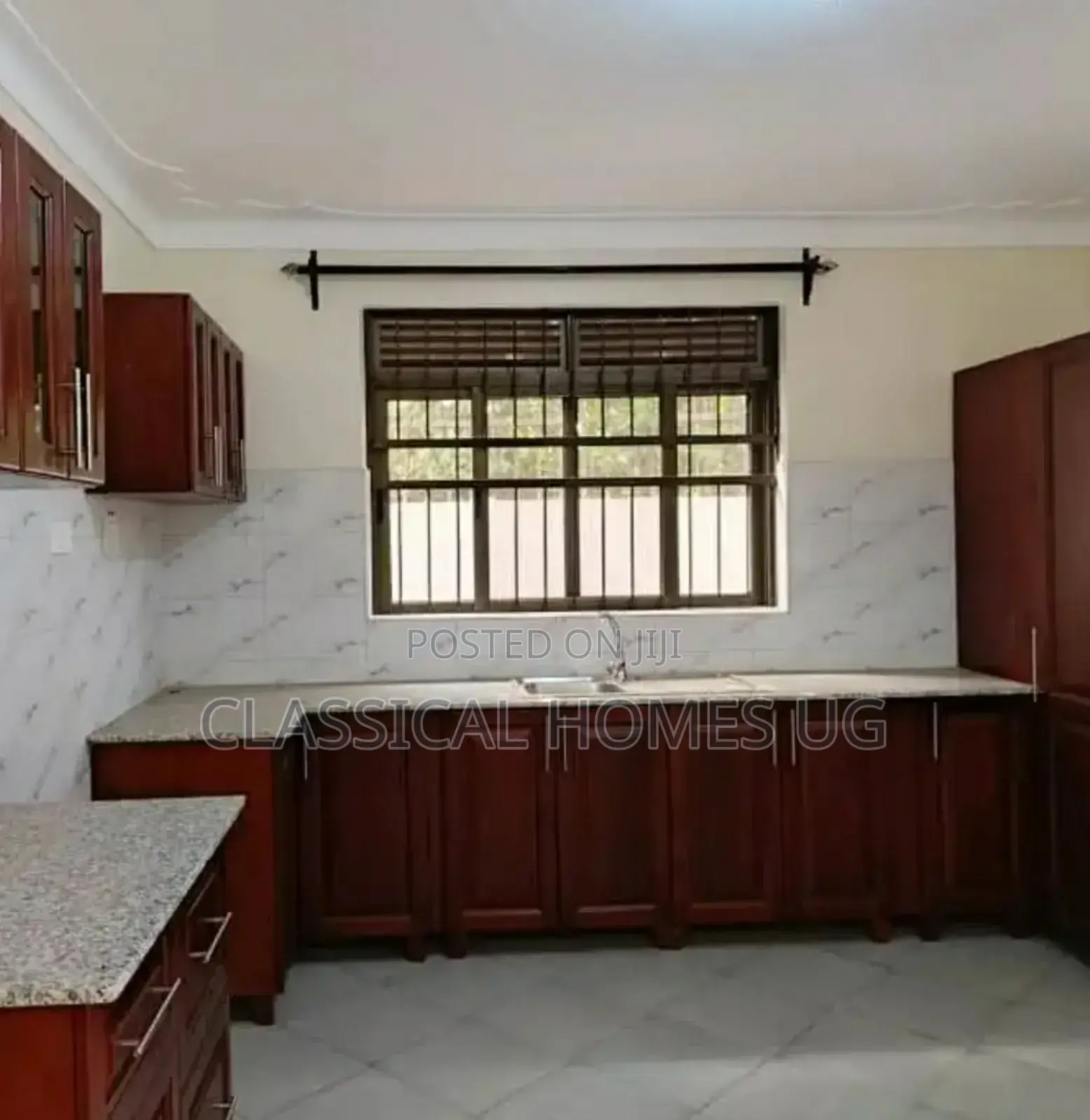 3bdrm Duplex in Muyenga, Central Division for rent
