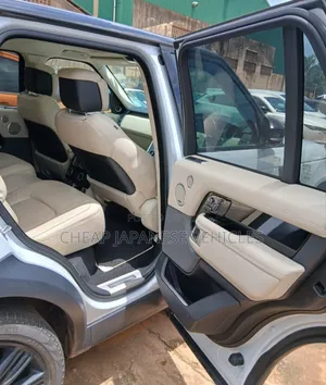 Land Rover Range Rover Vogue 2019 White