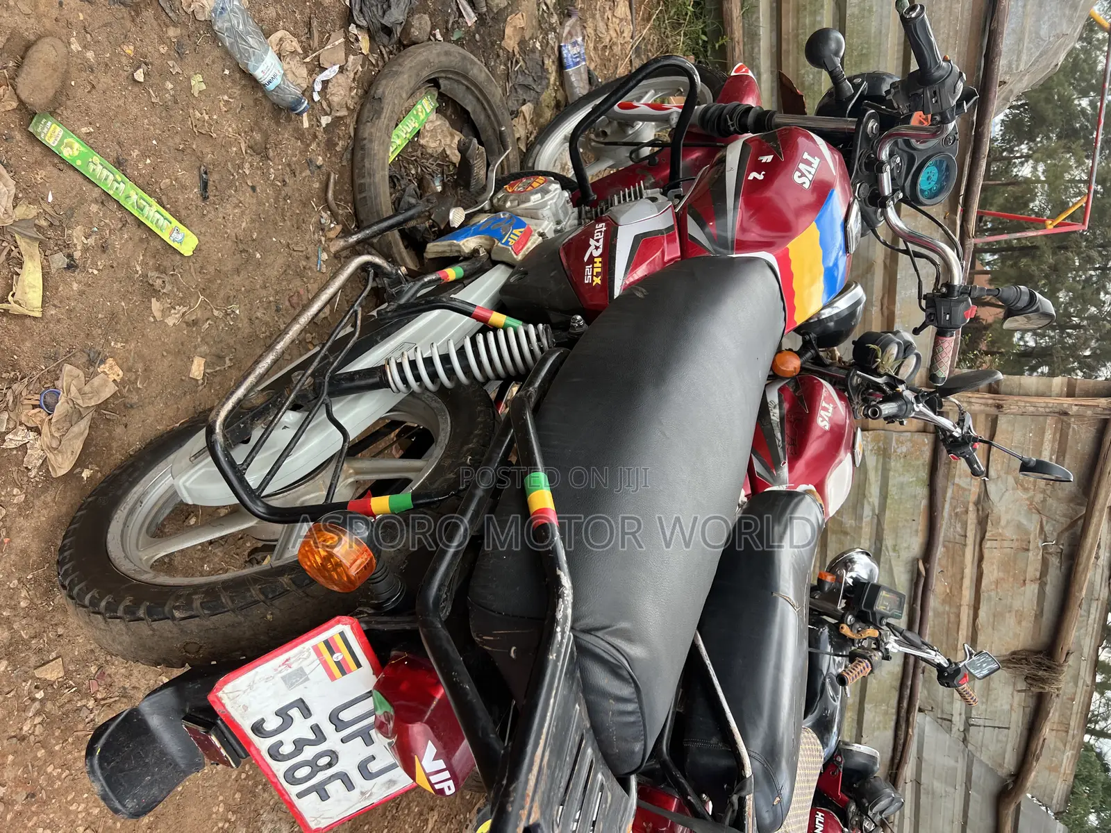 TVS HLX 125 2021 Red