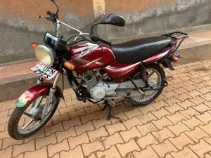 Bajaj CT 125X 2022 Red