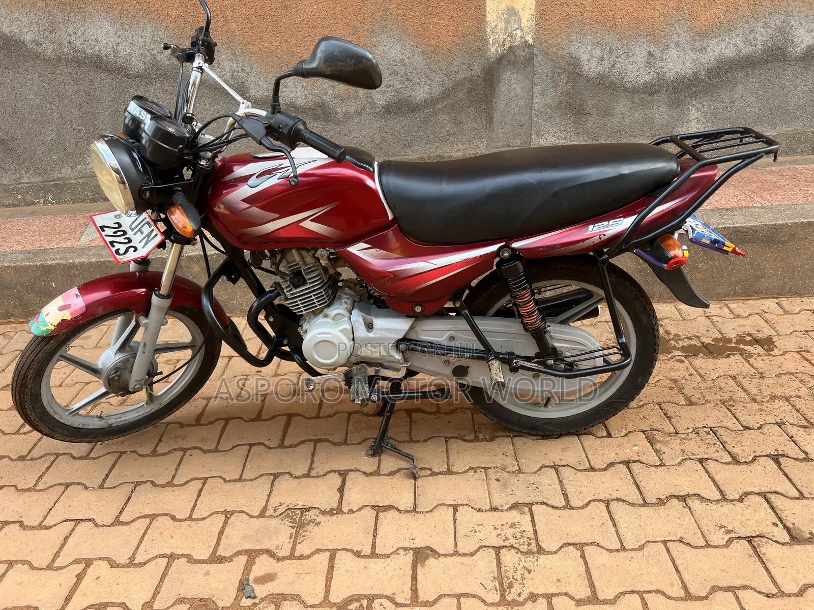 Bajaj CT 125X 2022 Red