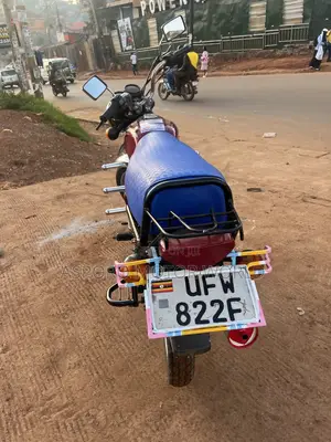 Bajaj Boxer 100 2023 Red