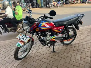 Bajaj CT 125X 2023 Red