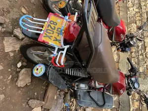 TVS HLX 125 2023 Red