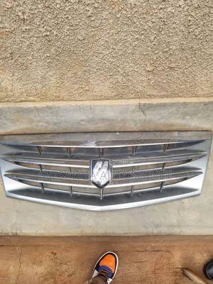 Toyota Alphard Grill