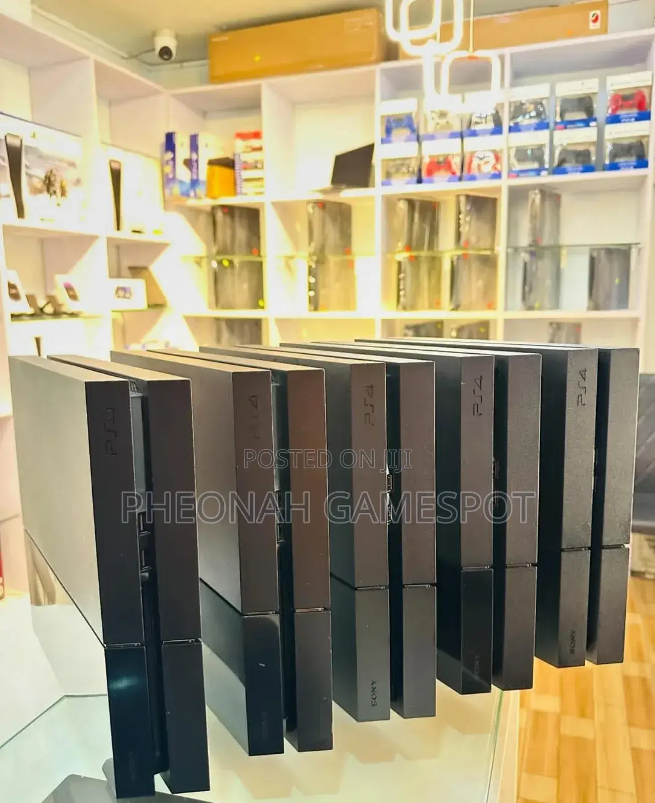 Playstation 4, Ps4. 12 Games, Two Pads for You and Your Beautiful Wife