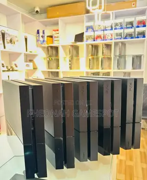Playstation 4, Ps4. 12 Games, Two Pads for You and Your Beautiful Wife