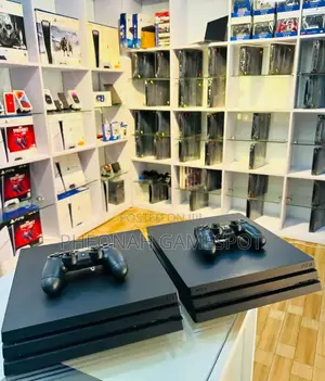 Ps4 Pro; Playstation 4 Pro. 30 Games, Two Pads, for a Great Experience
