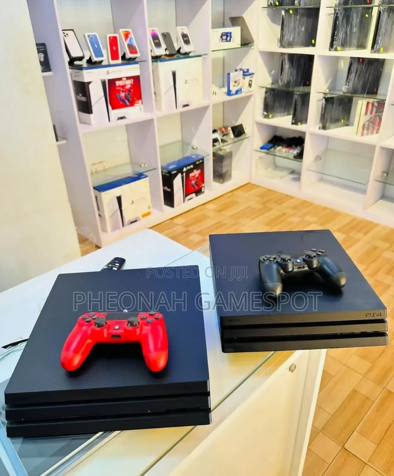 Ps4 Pro; Playstation 4 Pro. 30 Games, Two Pads, for a Lot of Fun Times