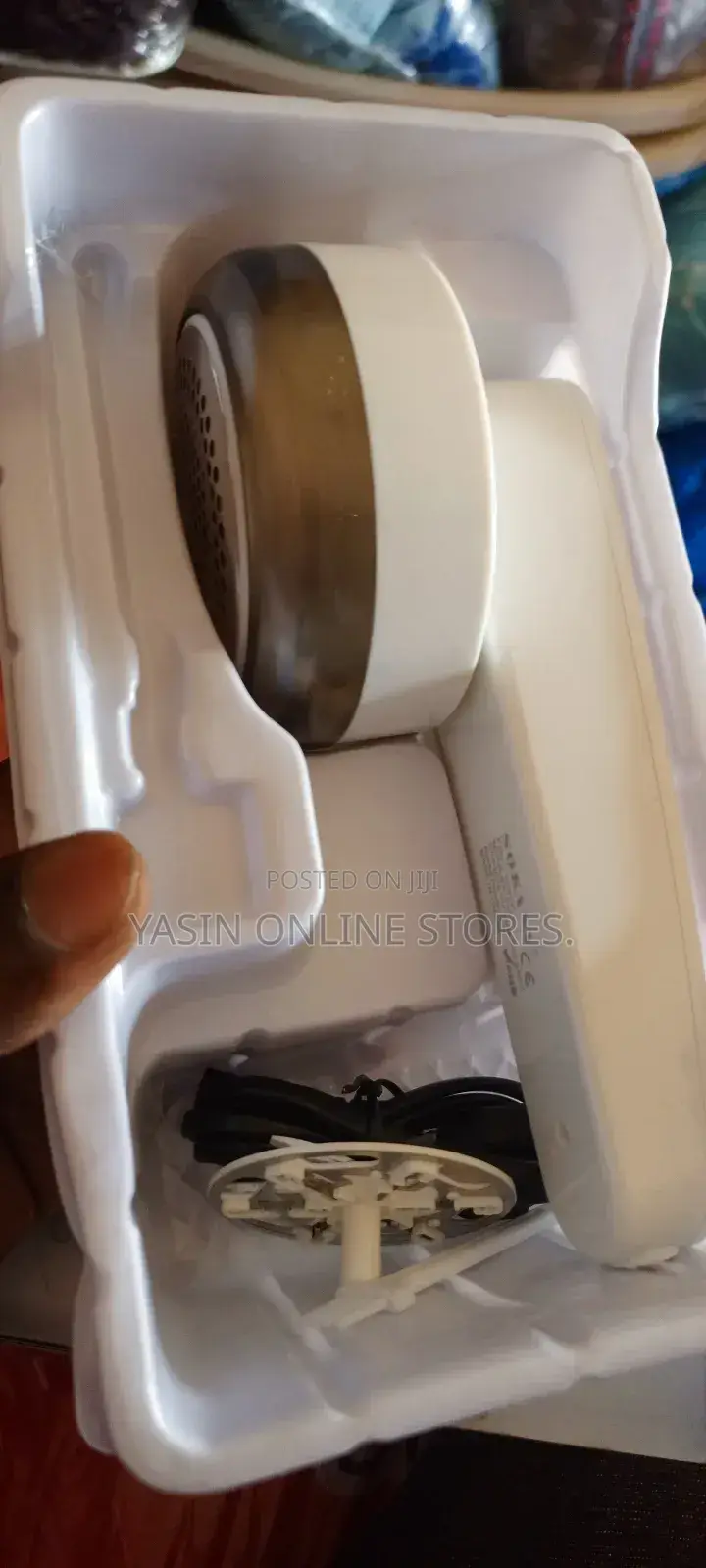 Lint Remover
