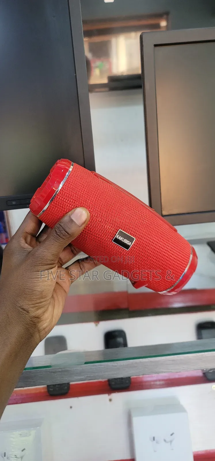 Kakusiga Speaker