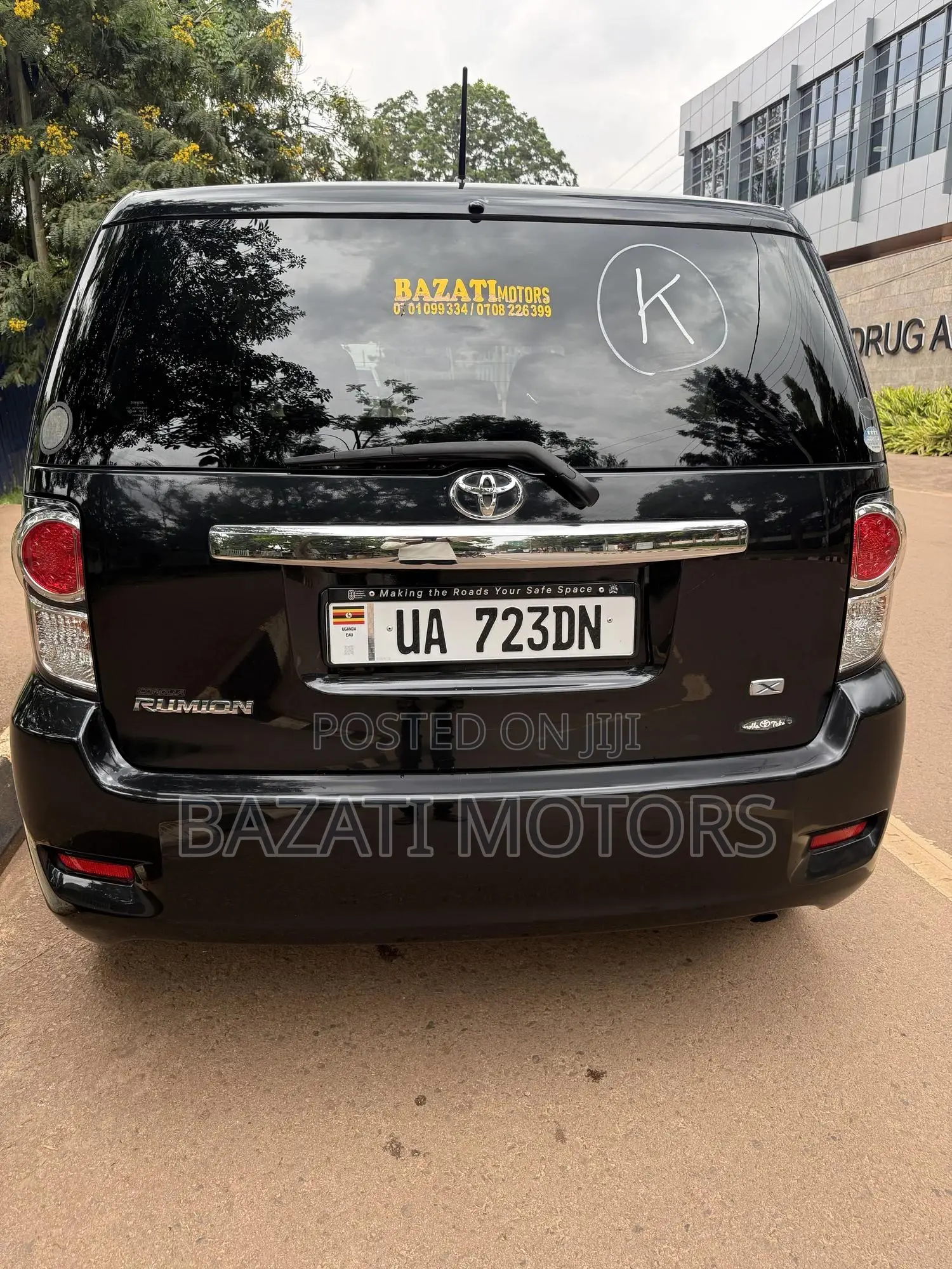 Toyota Corolla Rumion 2011 Black
