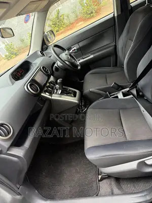 Toyota Corolla Rumion 2011 Black