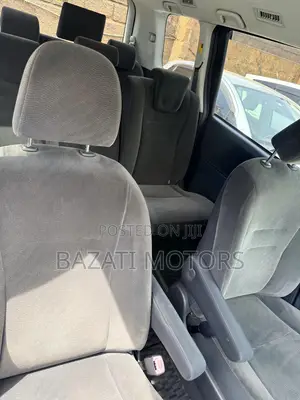 Toyota Noah 2013 Gray