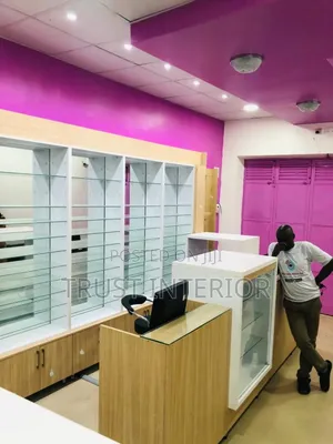 Pharmacy Fitters 217