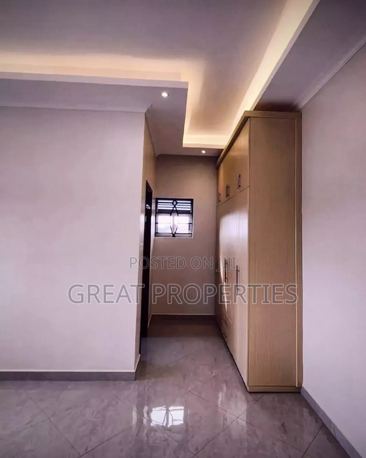 Furnished 5bdrm Mansion in Central Division for sale