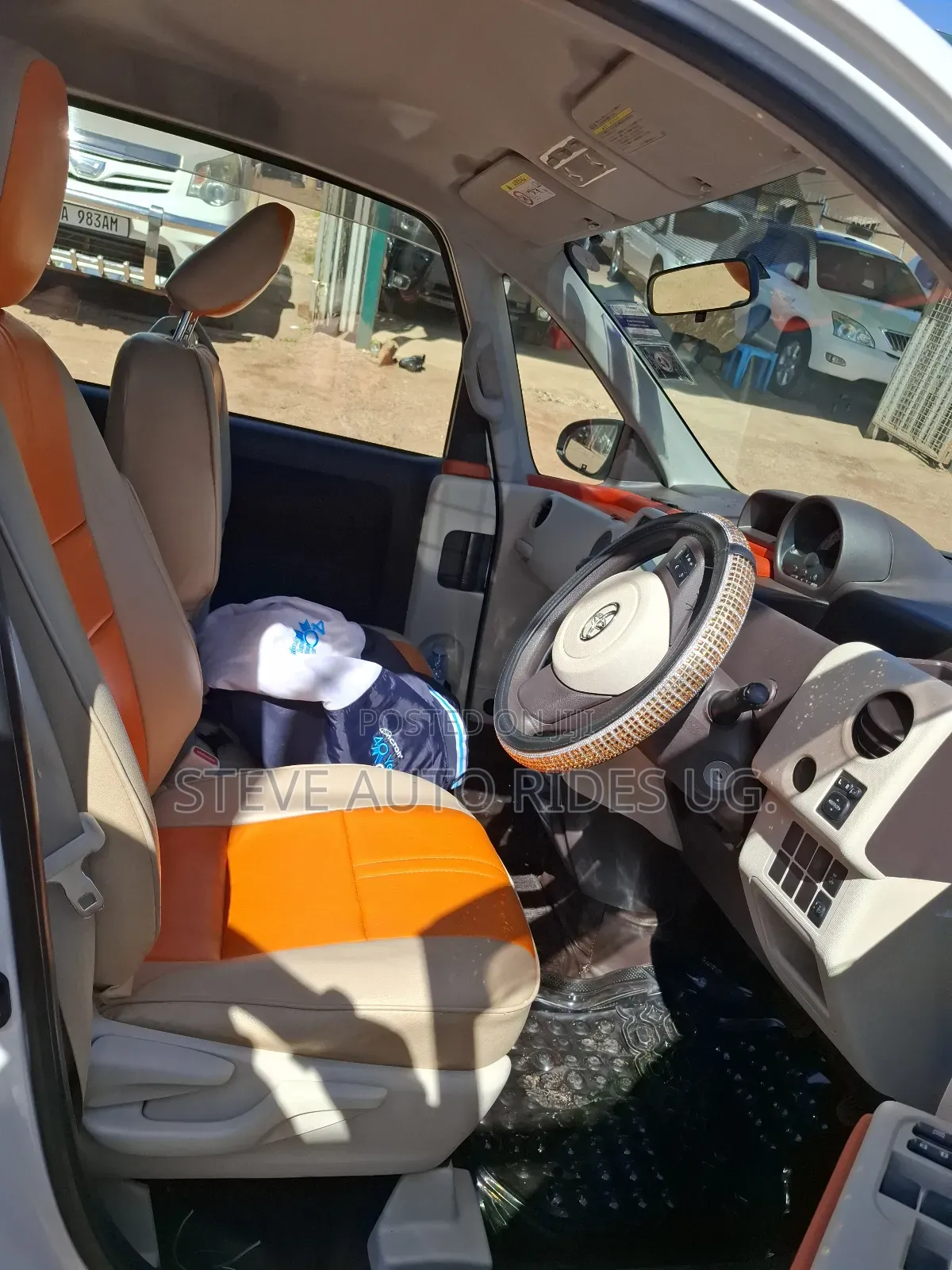 Toyota Spade 1.5 2012 Silver