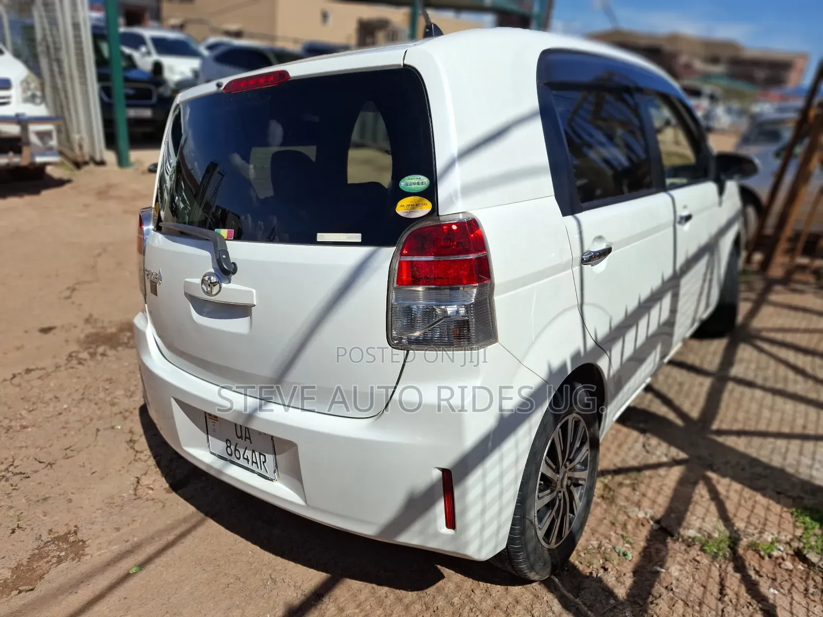 Toyota Spade 1.5 2012 Silver