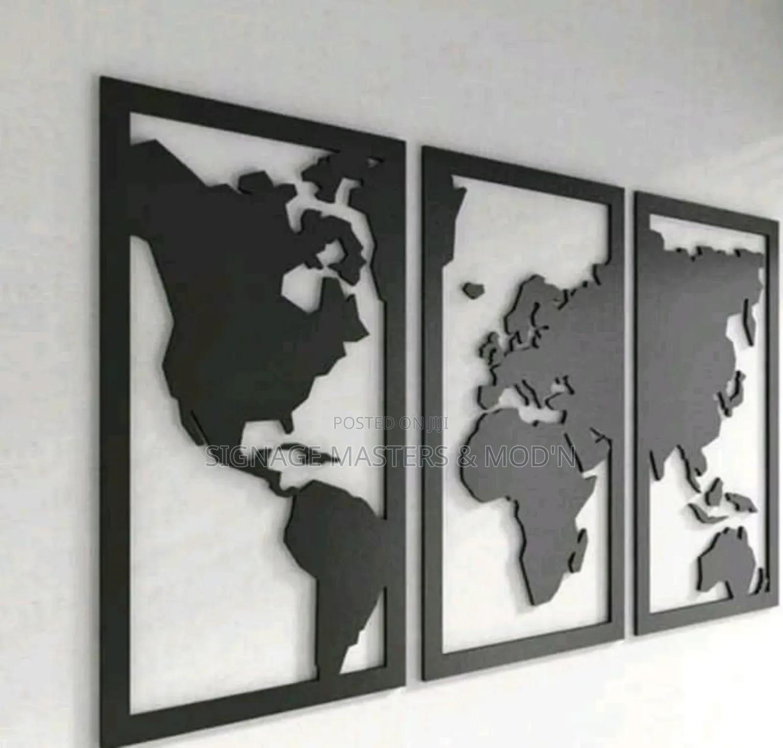 3 Frames Panel World Map