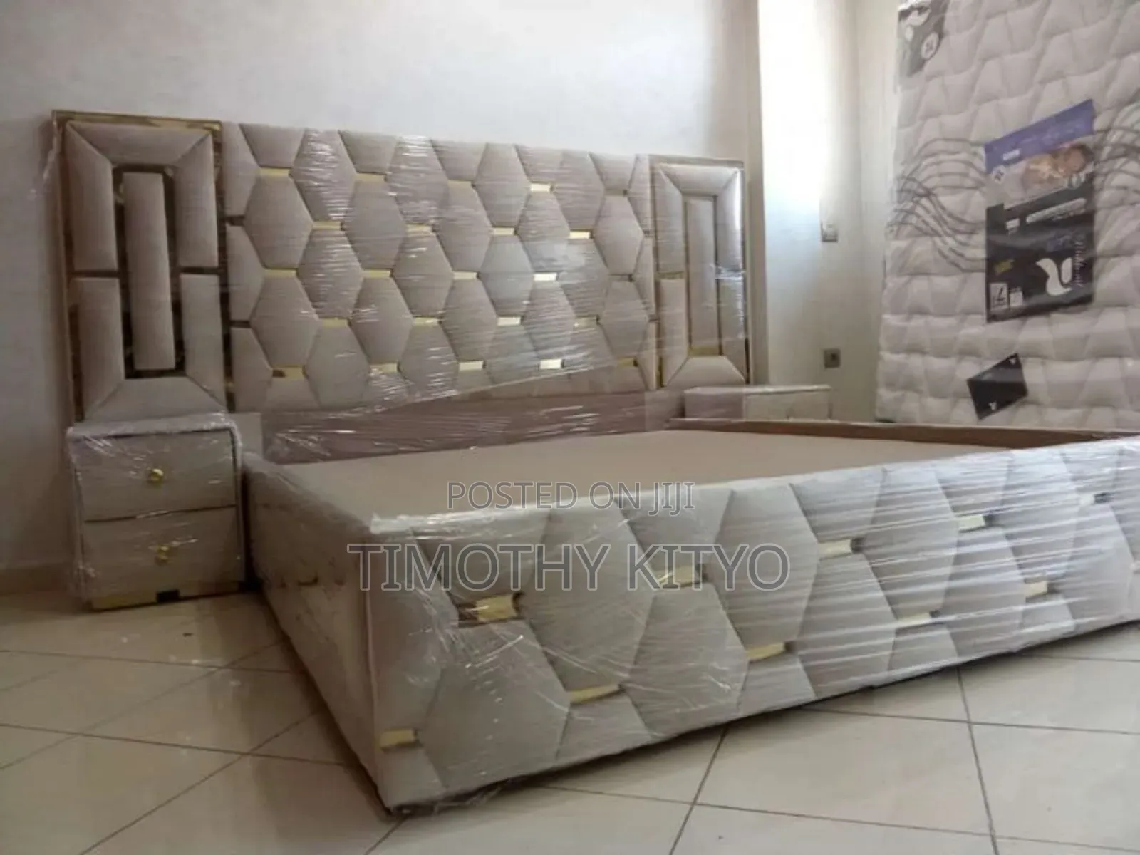 5x6/6x6 Bed Available Pure Leather