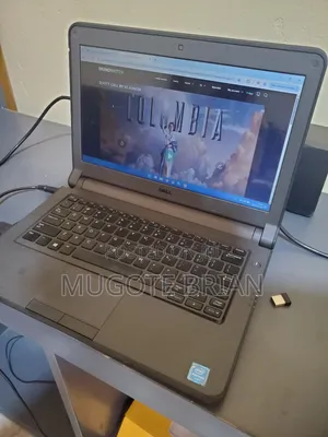 Laptop Dell Latitude 3350 4GB Intel Core i5 HDD 500GB