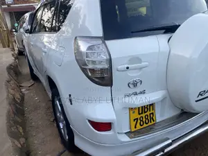 Toyota RAV4 2007 White