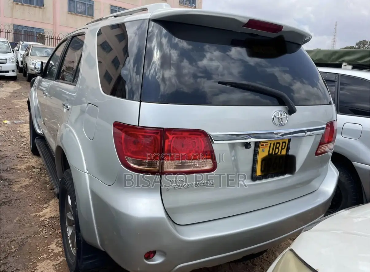 Toyota Fortuner 3.0 D AWD 2013 Silver