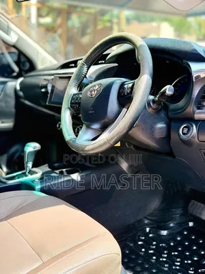 Toyota Hilux 2018 Silver