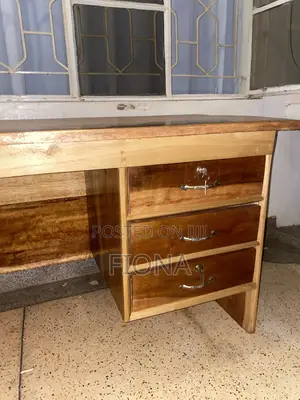 Wooden Office Table