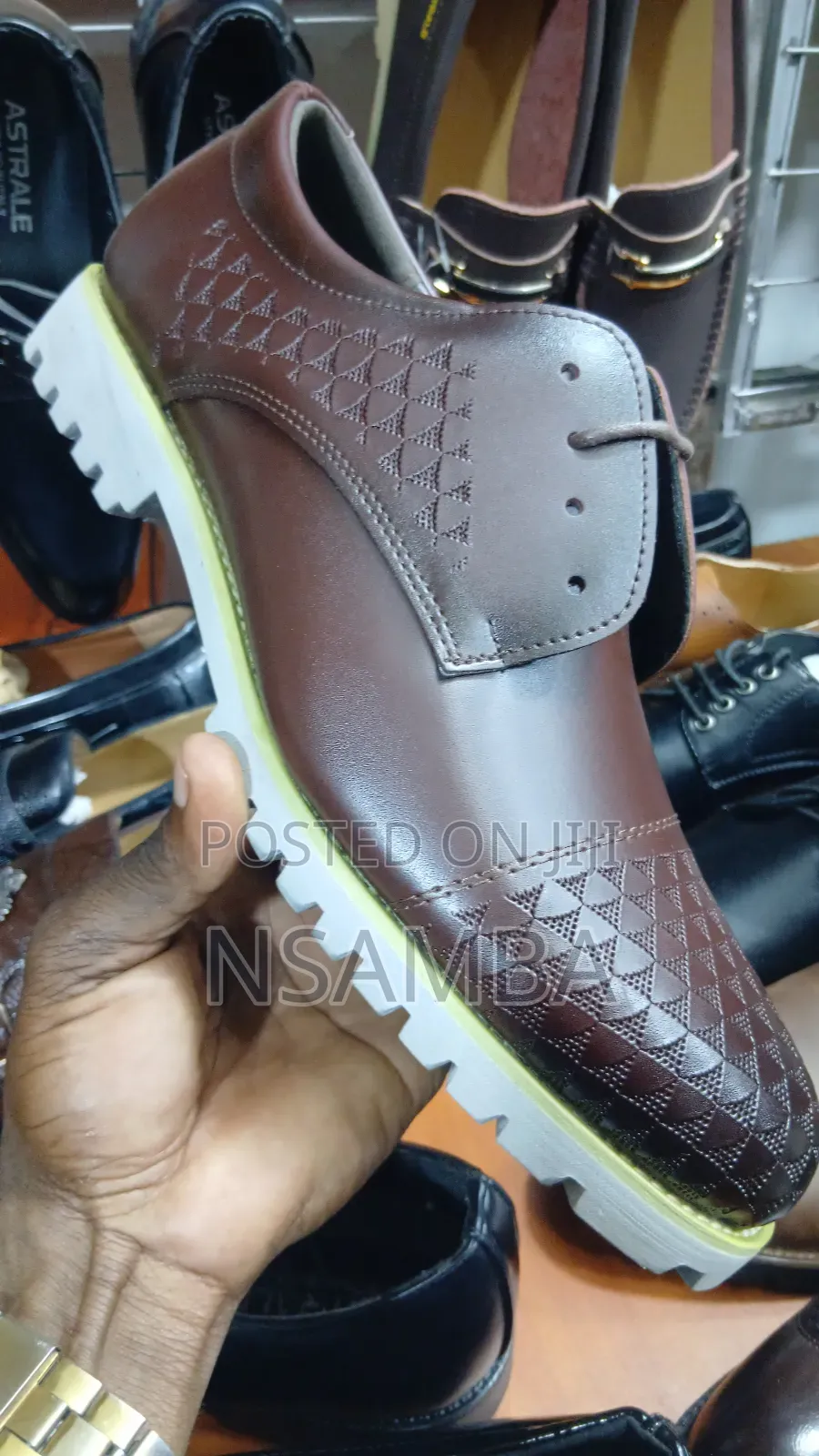 Astrale Leather Shoes