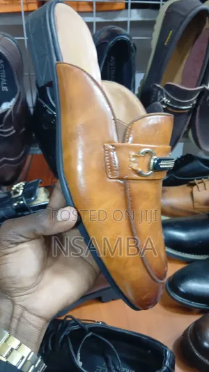 Astrale Leather Shoes