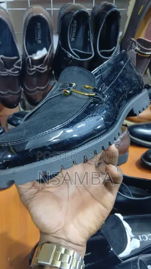 Astrale Leather Shoes