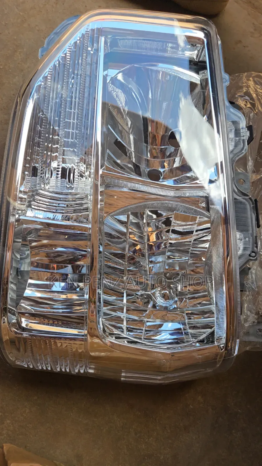 Toyota Coaster 2017 - 2020 Headlamp