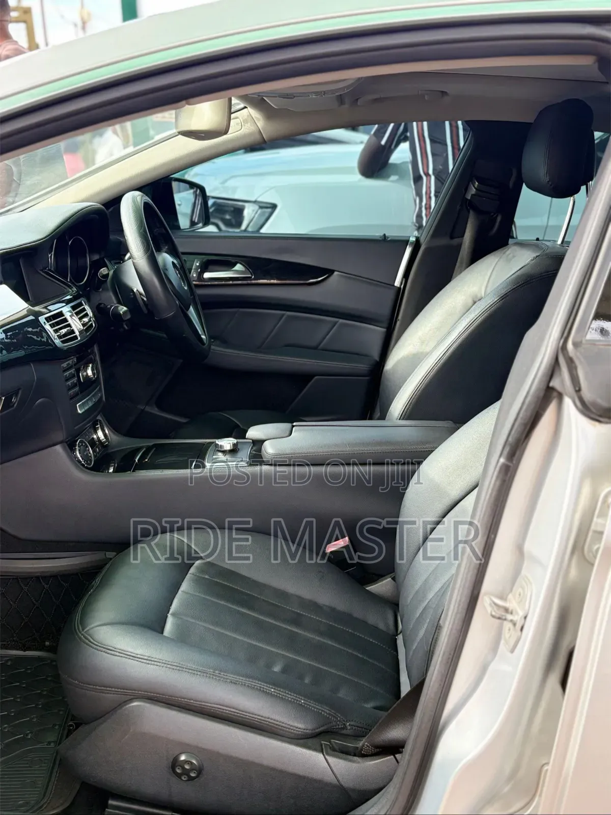 Mercedes-Benz CLS 2014 Silver