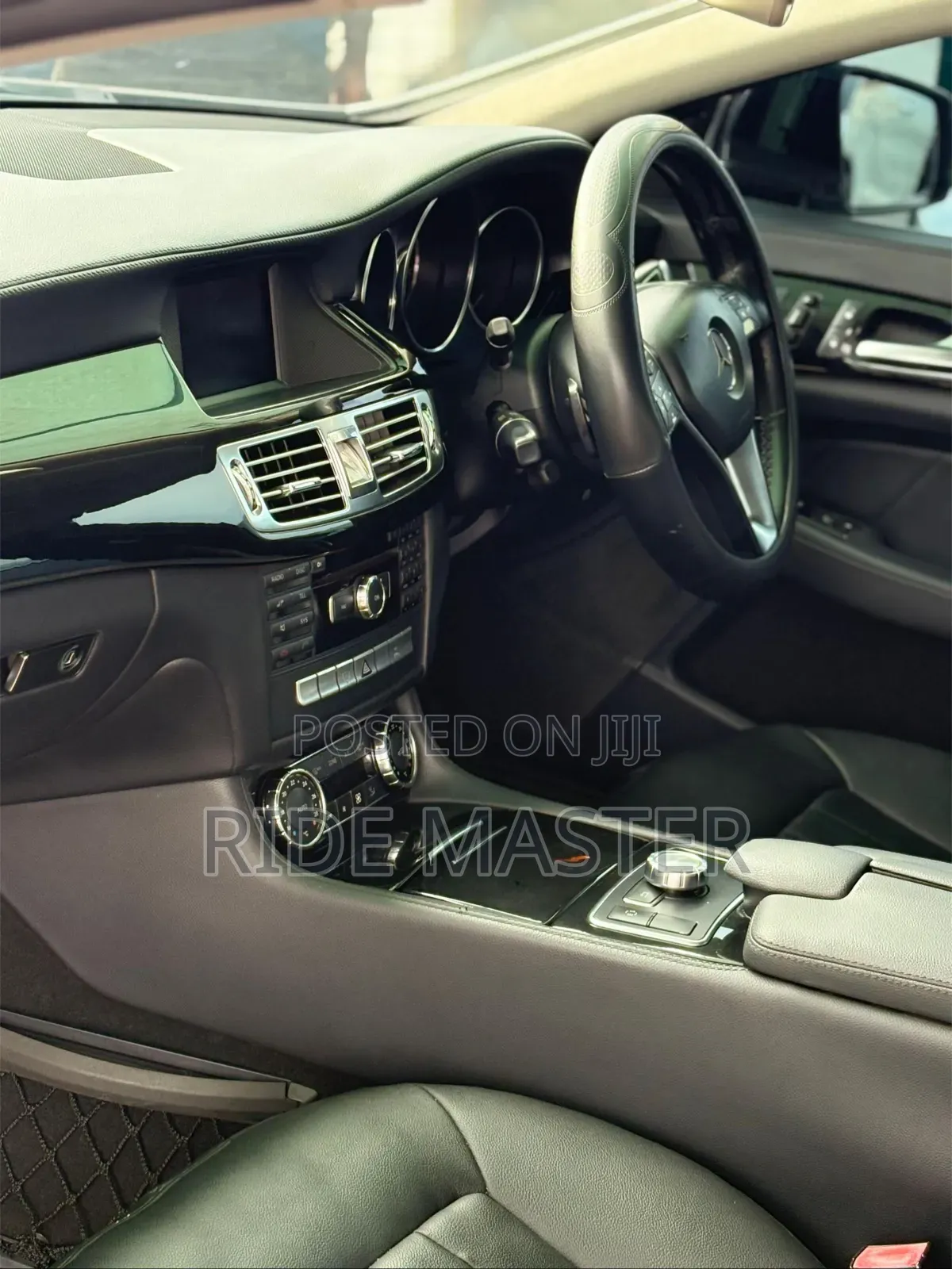 Mercedes-Benz CLS 2014 Silver