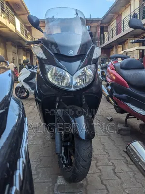 Yamaha Majesty 2022 Black
