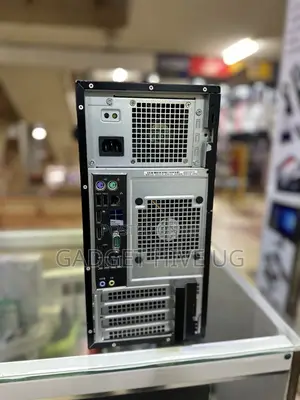 Desktop Computer Dell Precision 3000 8GB Intel Xeon HDD 500GB